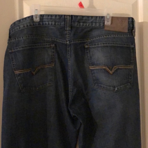 Men’s Dark Wash Guess Jeans - Picture 3 of 6
